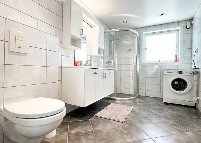 Urban Treehouse In Centre *